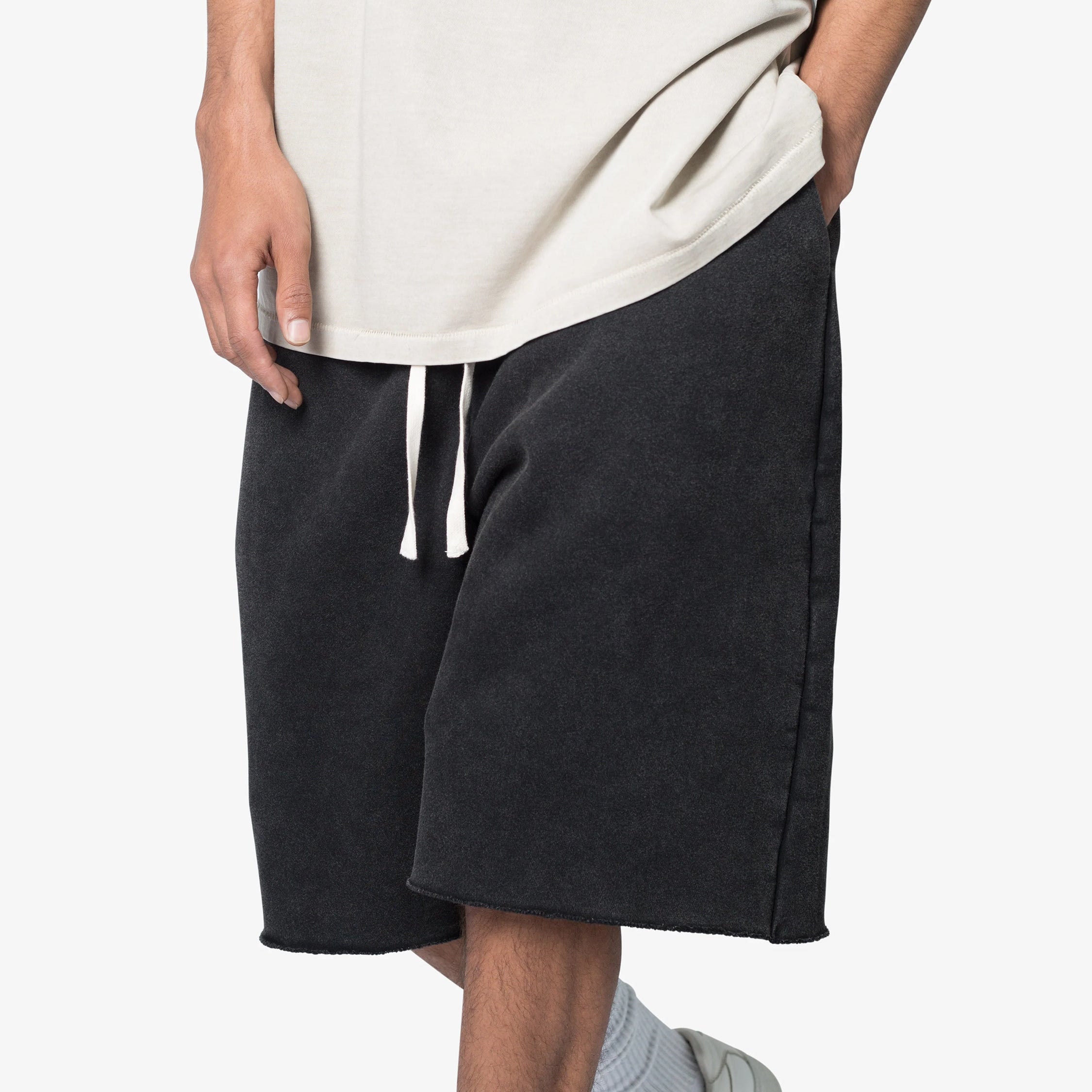 Metro Fusion - MNML Ultra Baggy Sweatshorts - Men's Shorts