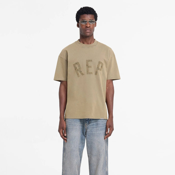 Represent Rep Applique T-Shirt Men’s T-Shirts 5056680076335